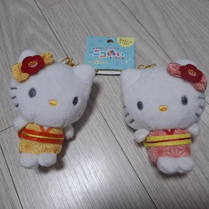 [BUNJANG] Sanrio Hello Kitty Nicobuni Magnetic Doll Keychain Set / [새상품][우정키링][산리오] 헬로키티 니코누이 자석 인형 키링 세트