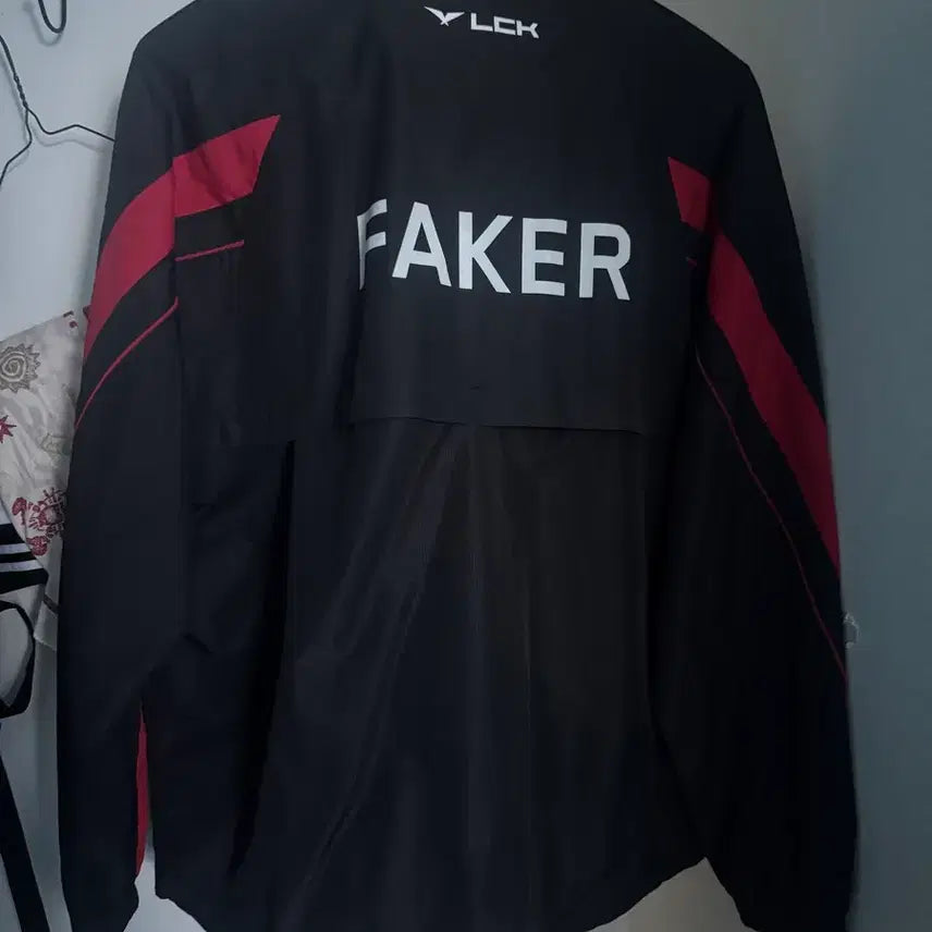 [BUNJANG] T1 2024 Spring Uniform Jacket Faker Jersey (Size M) / T1 티원 24 스프링 유니폼 M 자켓 페이커 마킹 판매