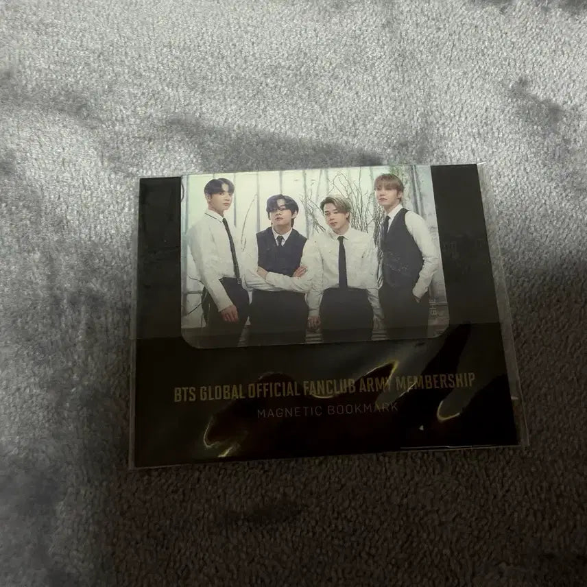[BUNJANG] BTS Global Official Fanclub ARMY Membership Magnetic Bookmark / 방탄소년단 BTS 글로벌 공식 팬클럽 ARMY 멤버십 마그네틱 북마크