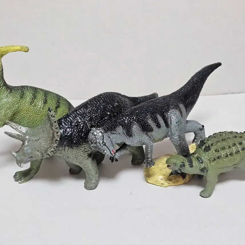 [BUNJANG] Safari Ltd. Carnegie Collection 1988 Dinosaur Figure Set (4 Types) Vintage Toy / 사파리 엘티디 카네기 컬렉션 1988 공룡 피규어 4종 일괄 고전 완구