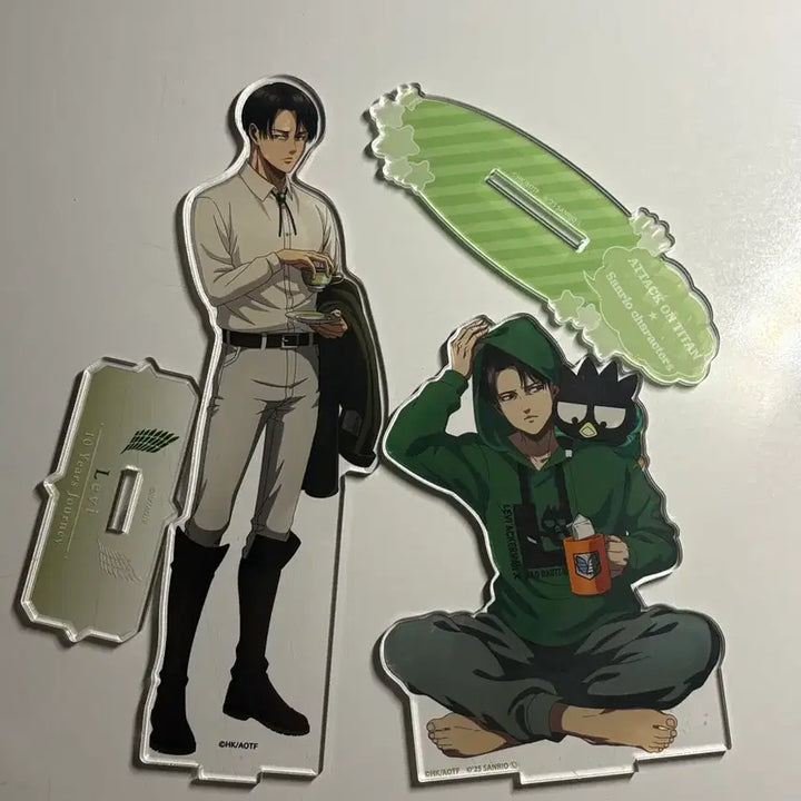 [BUNJANG] Attack on Titan Levi Ackerman 10th Anniversary Kirsch Acrylic Standee / 반택포) 진격거 리바이 아커만 아크릴 10주년 홍차 산리오