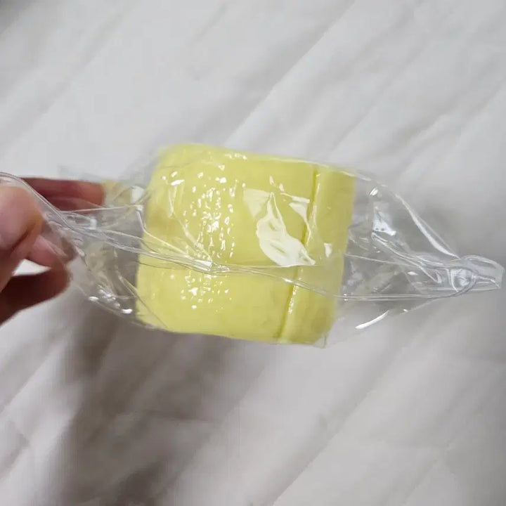 [BUNJANG] Rilakkuma "Chok Bara Kuma" Yellow Squishy Plush / 리락쿠마 조각바나쿠마 옐로우 말랑이 슬랑이