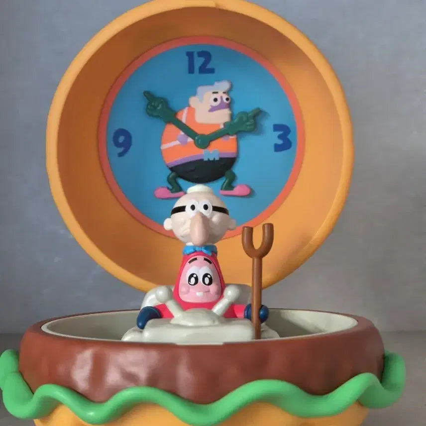 [BUNJANG] Pop Mart SpongeBob Krabby Patty Squidward Sandy Cheeks Figure Hamburger / 팝마트 스폰지밥 게살버거 크래비 패티 뚱이 조개소년 피규어 햄버거