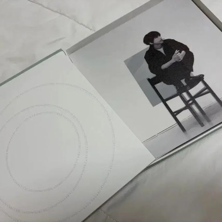 [BUNJANG] Lee Seung Yoon Regular 4th Album Vol. 0 Photobook Version / 이승윤 LEE SEUNGYOON 정규4집 앨범 0집 Photobook Ver 포토북