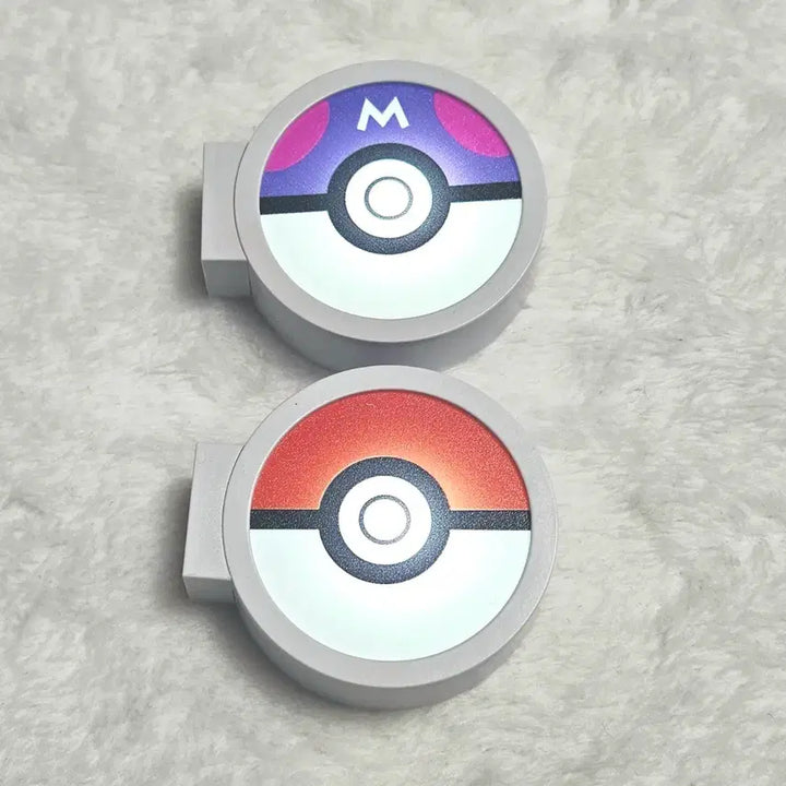 [BUNJANG] Pokemon Monster Ball LED Magnet Gacha Master Ball + Monster Ball / 포켓몬스터 몬스터볼  LED 마그넷 가챠 마스터볼+몬스터볼