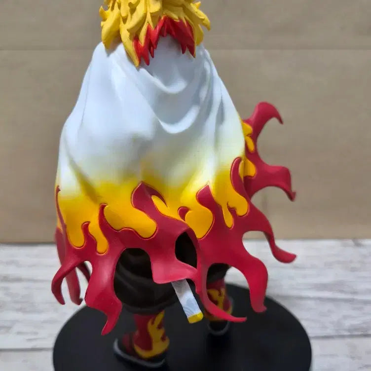 [BUNJANG] Kyojuro Rengoku Demon Slayer Figure / 렌고쿠 피규어