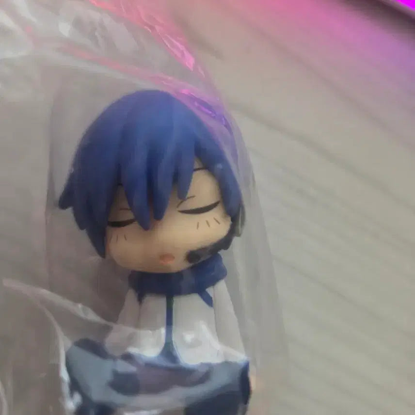 [BUNJANG] Vocaloid Kaito Gacha Figure / 보컬로이드 카이토 가챠 피규어 판매 합니다!