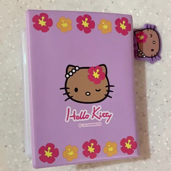[BUNJANG] Sanrio Tanning Hello Kitty Photocard Collect Book / 산리오 태닝 헬로키티 콜북 포카 콜렉트북