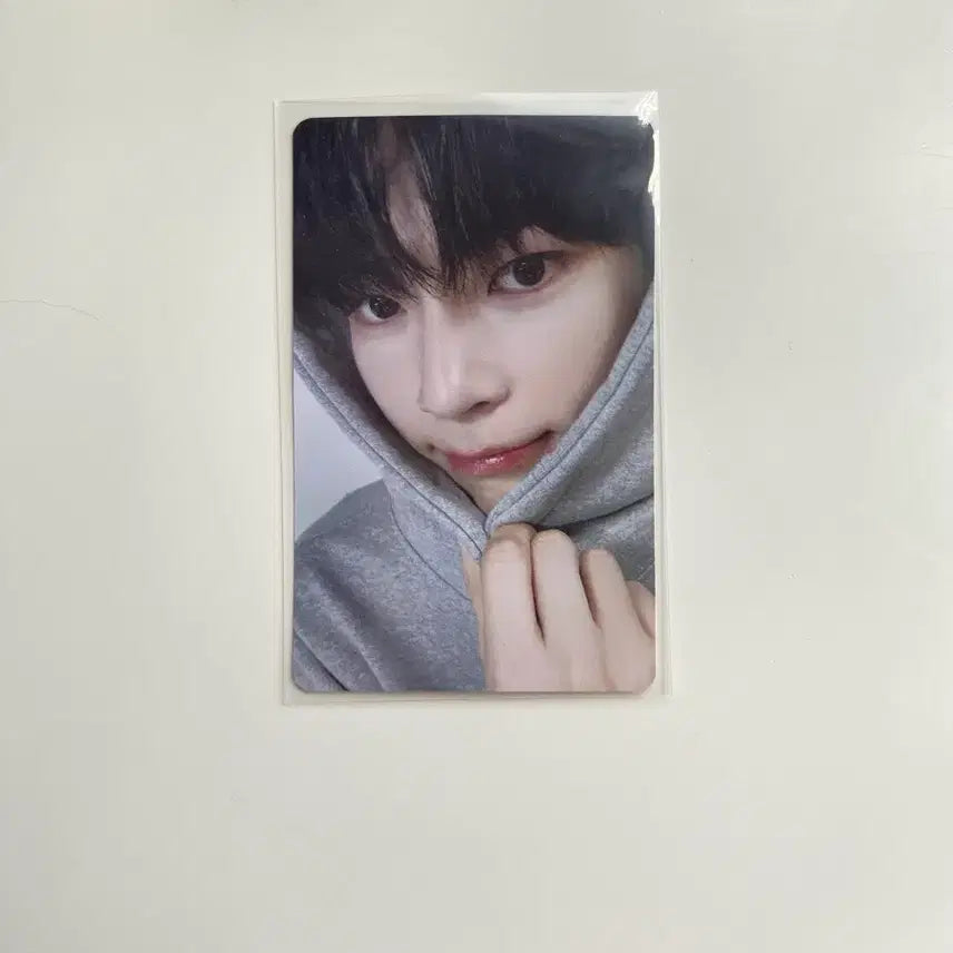 [BUNJANG] ZB1 Sung Hanbin Teumsae Ramen Photocard / 제베원 제로베이스원 성한빈 틈새라면 포카 양도