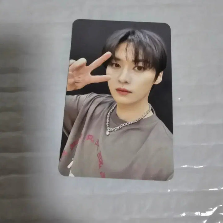 [BUNJANG] Stray Kids SKZ Lee Know ATE Pre-recording Photocard / 스키즈 스트레이키즈 리노 사녹 포카 ATE