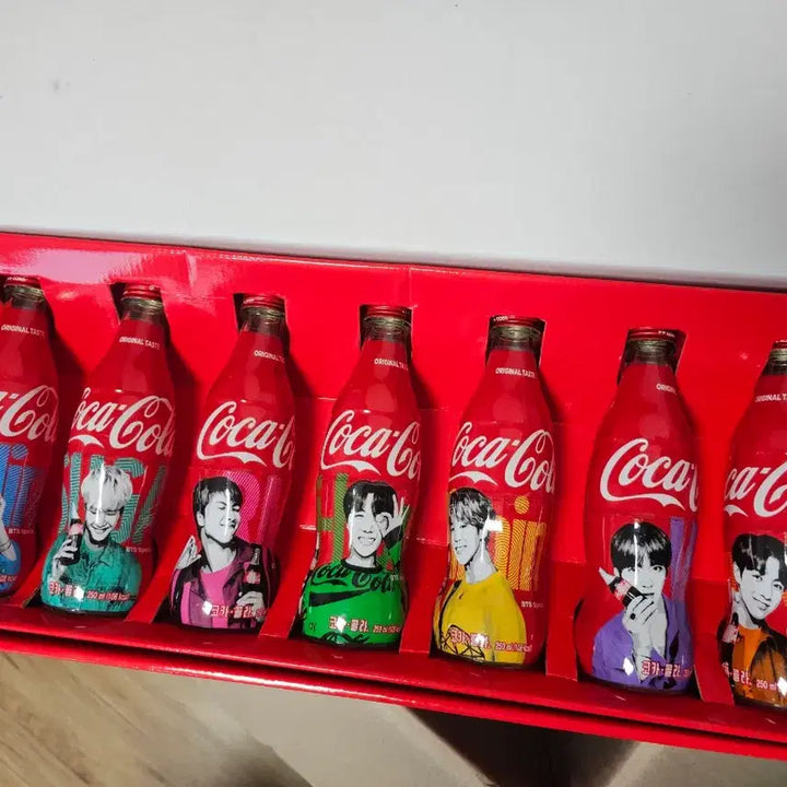 [BUNJANG] BTS Coca-Cola Limited Edition Bottle Set / 방탄 BTS 코카콜라병 한정판 세트