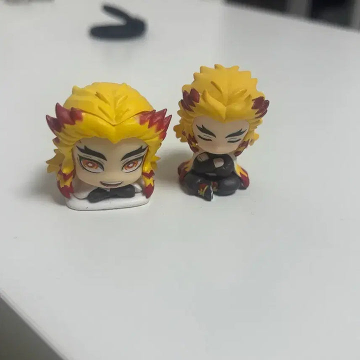 [BUNJANG] Rengoku Kyojuro Gacha Figure / 급처)렌코쿠 쿄쥬로 가챠 팔아요