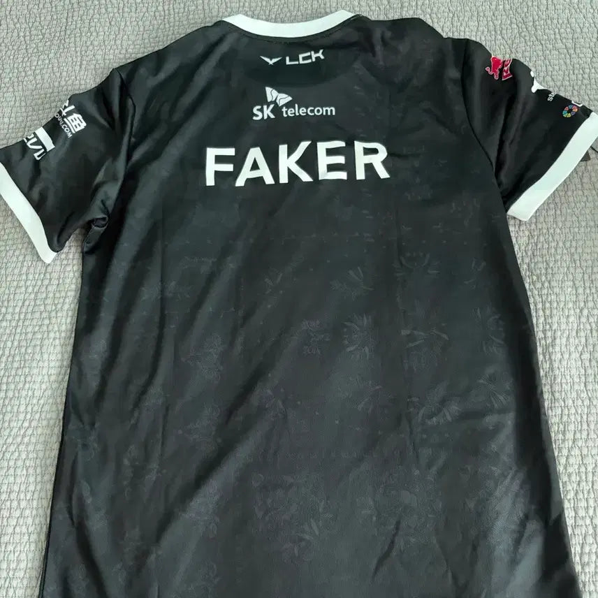 [BUNJANG] T1 2023 Faker Uniform / 23 t1 유니폼 페이커 팝니다