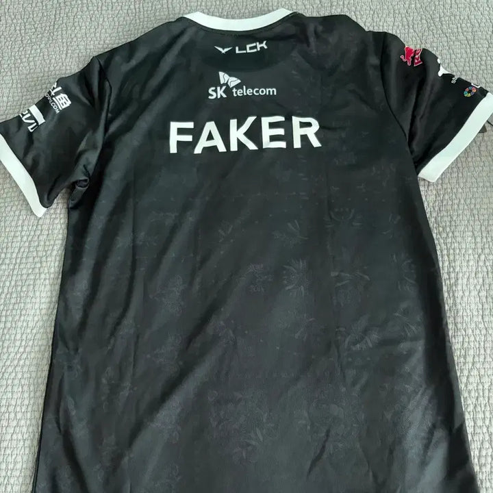 [BUNJANG] T1 2023 Faker Uniform / 23 t1 유니폼 페이커 팝니다