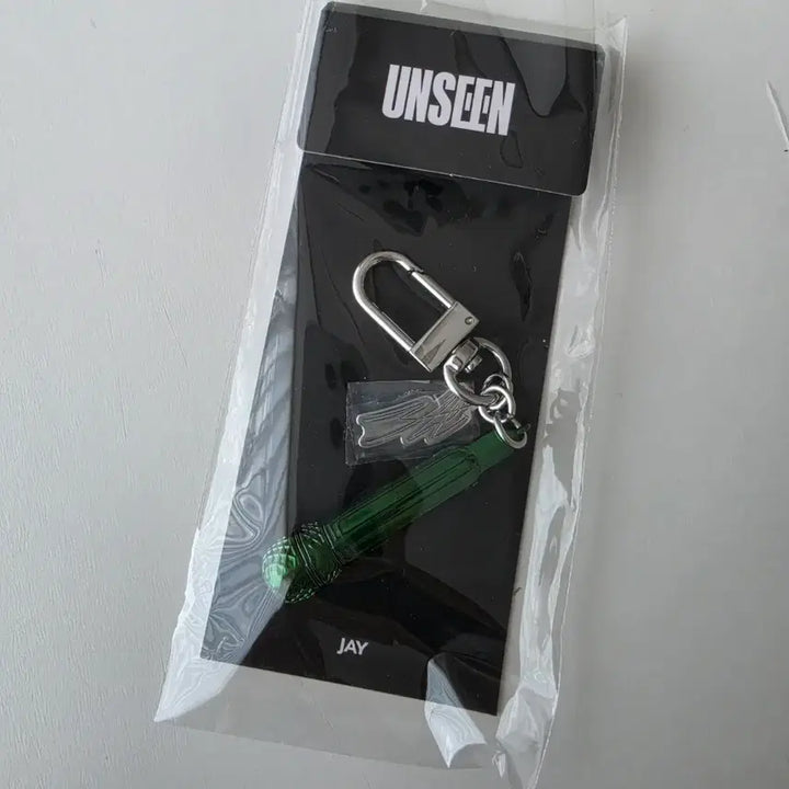 [BUNJANG] ENHYPEN UNSEEN Jay Mic Keychain / 엔하이픈 UNSEEN 제이 마이크 키링