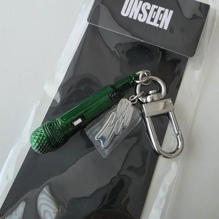 [BUNJANG] ENHYPEN UNSEEN Jay Mic Keychain / 엔하이픈 UNSEEN 제이 마이크 키링
