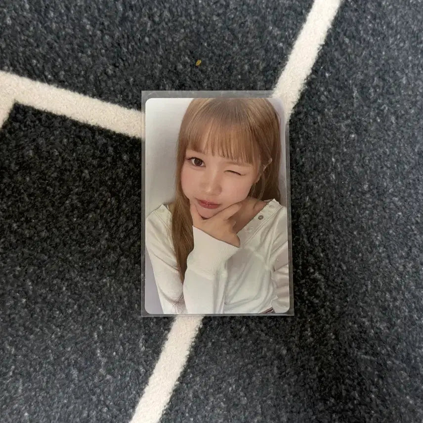 [BUNJANG] Hats To Hearts Yeon Berries Lucky Draw Photocard / 하투하 레몬탱 팝업 미공포 하츠투하츠 예온 베리즈 포카