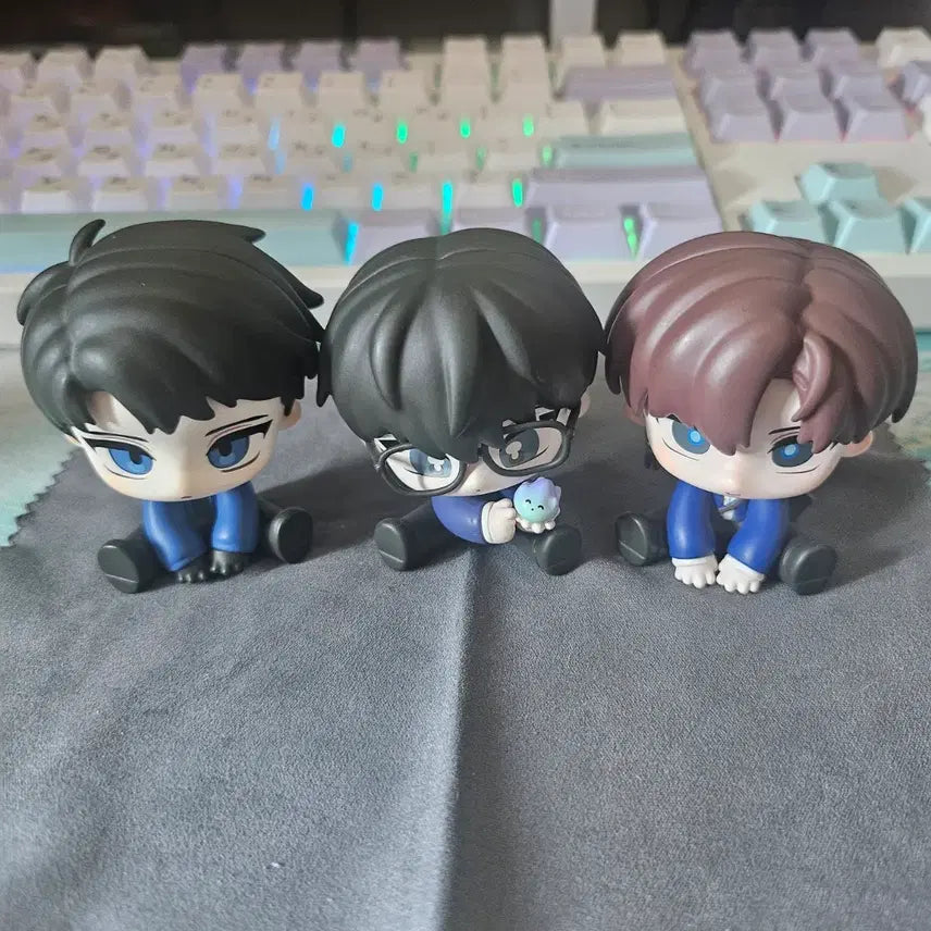 [BUNJANG] GyeDamChuGeun Hyunmu 1 Team Podo Ryu Jae Gwan Choi Yo Won Sitting Figure Bundle Set / 괴담출근 피규어 현무 1팀 포도 류재관 최요원 일괄 판매 모두앉아 피규어 괴출 팝업 히든