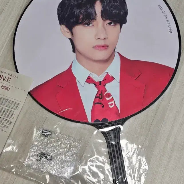 [BUNJANG] BTS V Image Picket Fan Bundle Set / BTS 방탄소년단 이미지피켓 우치와 태형 일괄판매.