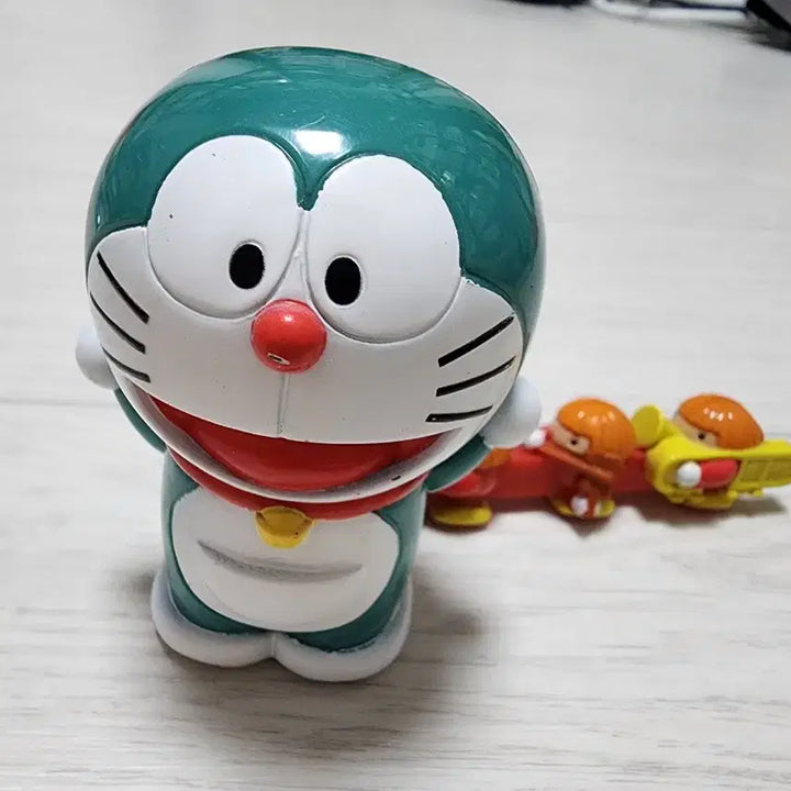 [BUNJANG] 2005 Doraemon Toy Music Band Wind-up Toy Happy Meal / 2005 도라에몽 꼬마 음악대 태엽 장난감 해피밀