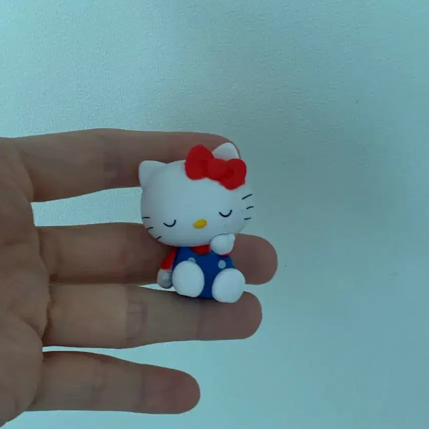 [BUNJANG] Hello Kitty Kkubaek Figure / 헬로키티 꾸벅 피규어