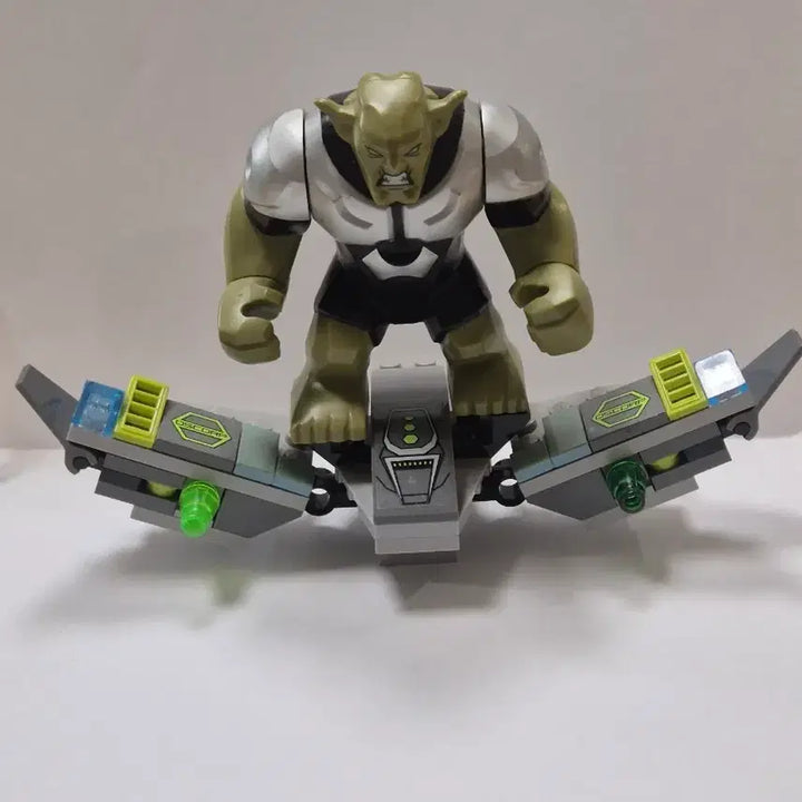 [BUNJANG] LEGO Marvel Ultimate Green Goblin Minifigure 76016 / 레고 마블 얼티밋 그린 고블린 미니피규어 76016