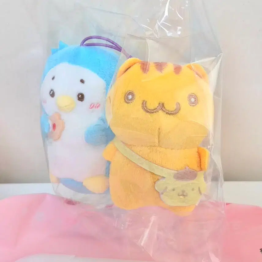 [BUNJANG] Sanrio Pompompurin Bagel &amp; Shirotan Ramune Penguin Plush Keychain Set / 고전 빈티지 산리오 폼폼푸린 친구 다람쥐 베이글, 시로탄 친구 펭귄 라무네 똥인형 키링 일괄