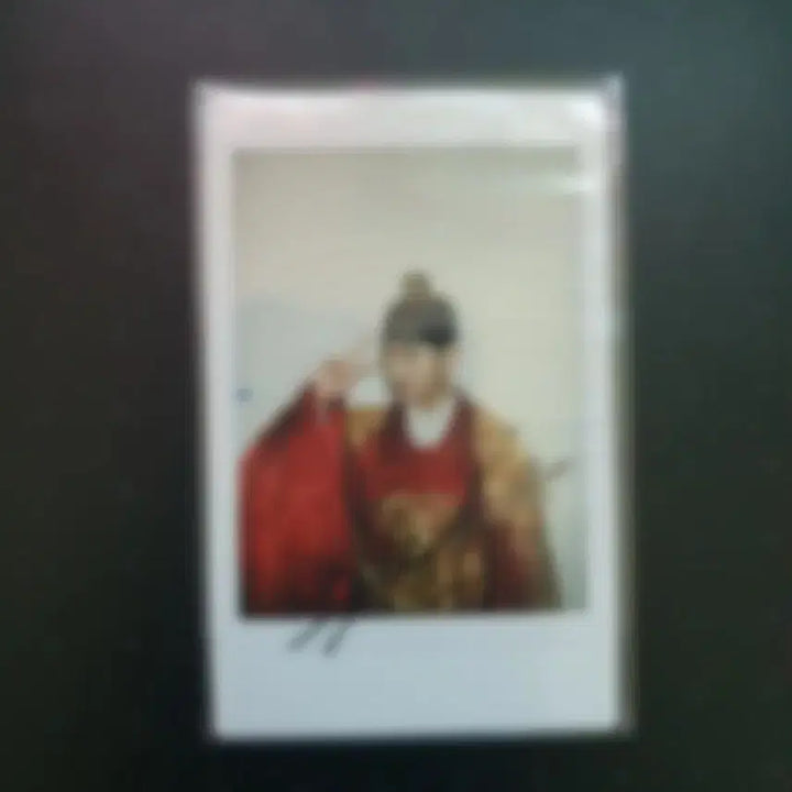 [SOLD OUT] [BUNJANG] Block B B-Bomb Autographed Polaroid Photo / 블락비 비범 싸인 폴라로이드