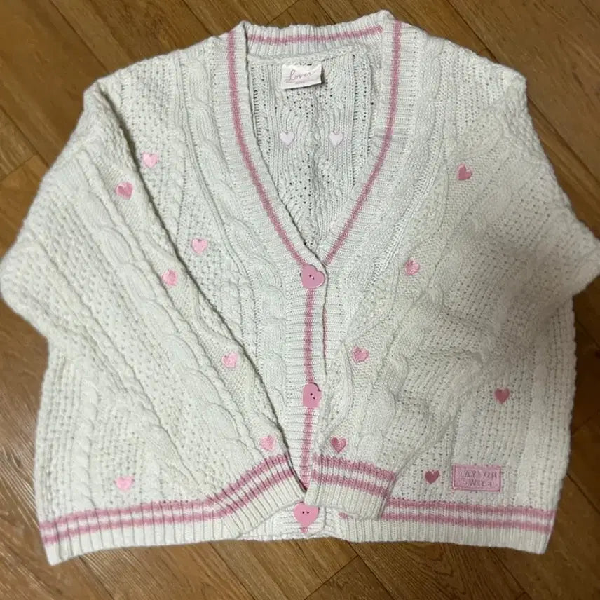 [BUNJANG] Taylor Swift Lover Album Cardigan / 테일러 스위프트 가디건 - Lover 러버 앨범 가디건