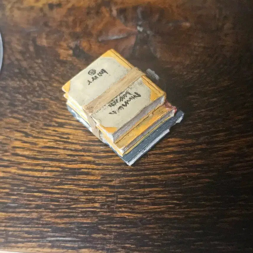 [BUNJANG] Vintage Mini Desk and Chair Set with Books / 빈티지 미니 책상 의자 책 세트 2개 북유럽