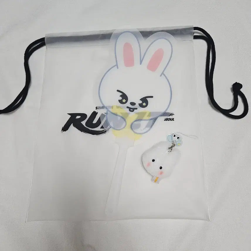 [BUNJANG] Stray Kids Lee Know Ribbit Run It Concert Bundle Set Photocard Holder &amp; Fan / 스트레이키즈 리노 리빗 런잇 콘서트 입장기프트 부채 폼폼키링 스테이존 특전 run it admission gift