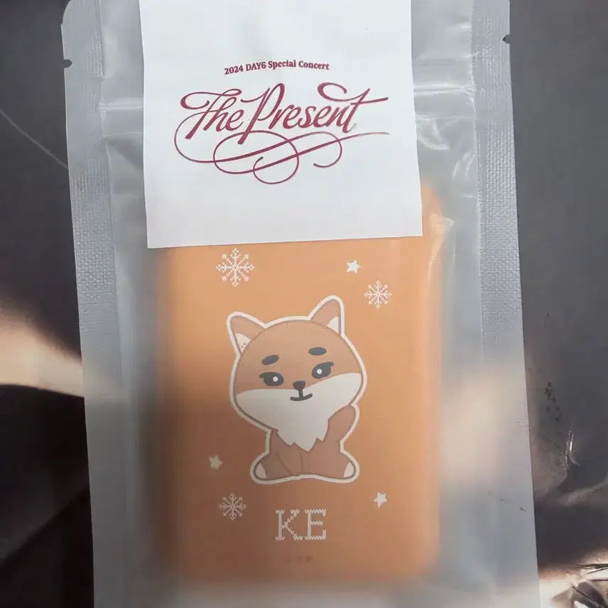 [BUNJANG] Denimals Magnet Card Wallet - K MagSafe (Sealed) / (미개봉) 데니멀즈 마그넷 카드 지갑 - 케 맥세이프