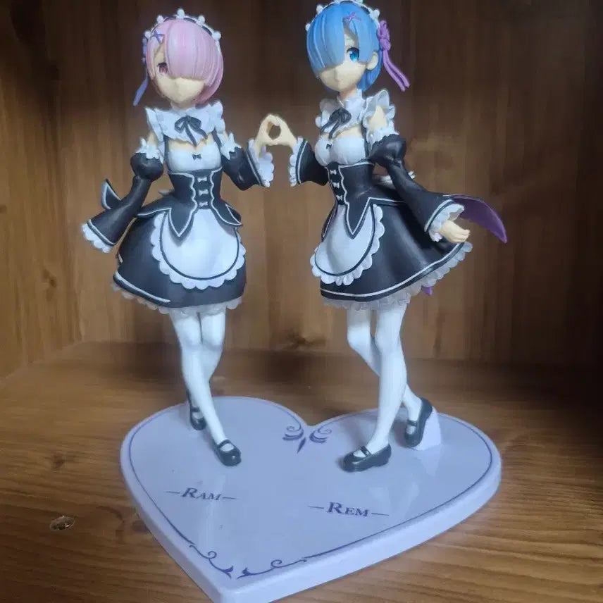 [BUNJANG] Good Smile Company Re:Zero -Starting Life in Another World- Ram &amp; Rem Figure / 굿스마일컴퍼니 렘&amp;람 Re 제로부터 시작하는 이세계 생활 피규어