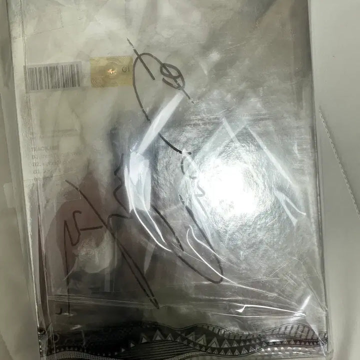 [BUNJANG] BIGBANG Mini Album Vol. 4 GD &amp; T.O.P Signed Album / 빅뱅 미니4집 지디,탑 싸인