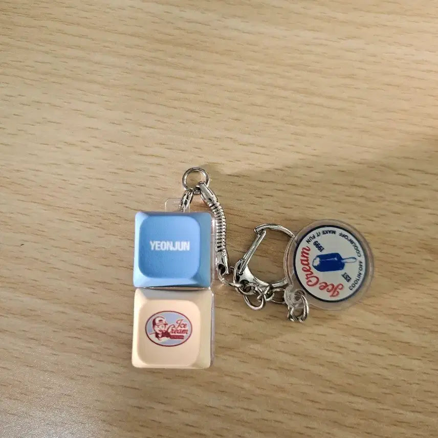 [BUNJANG] TXT Yeonjun Ice Cream Keycap Keyring / 연준 아이스크림 키캡 키링