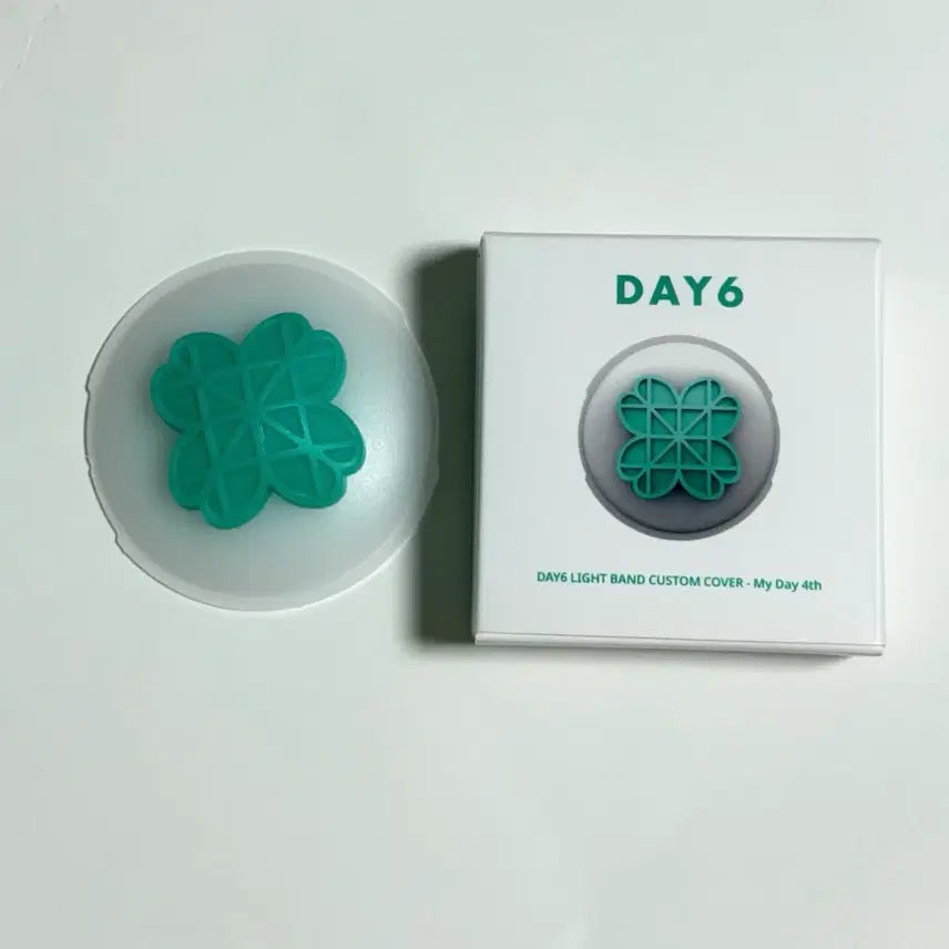 [BUNJANG] Day6 My Day 4th Custom Lightstick Cover Clover / 데이식스 마데워치 커스텀 커버 네잎 클로버 My Day 4th 4기 원가이하 양도