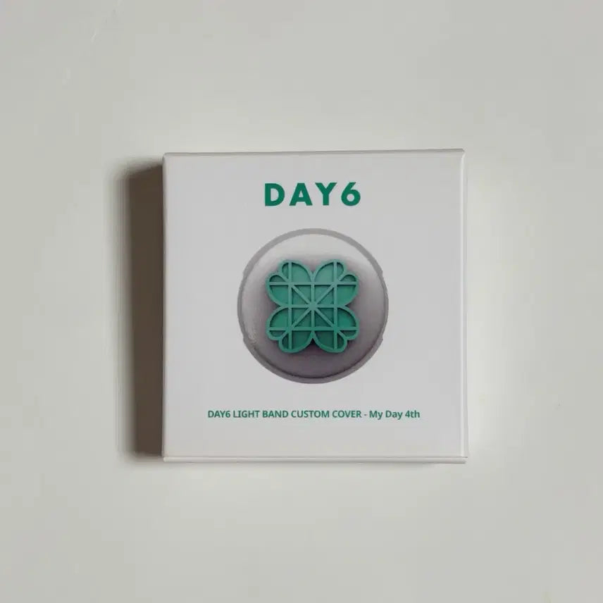 [BUNJANG] Day6 My Day 4th Custom Lightstick Cover Clover / 데이식스 마데워치 커스텀 커버 네잎 클로버 My Day 4th 4기 원가이하 양도