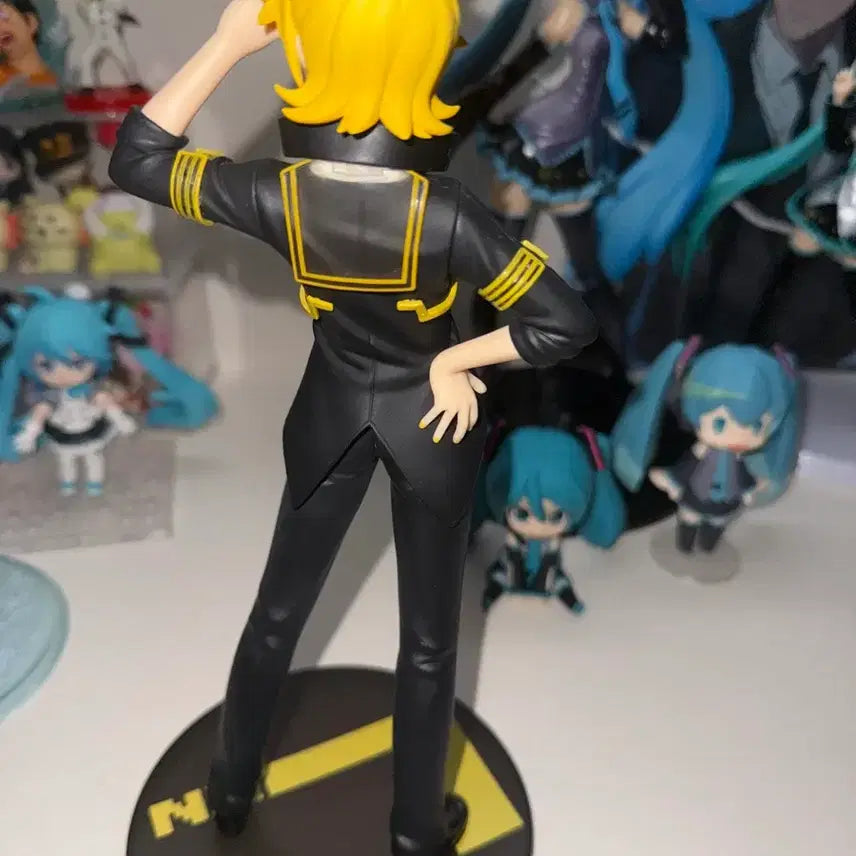 [BUNJANG] Kagamine Len Figure / 급처))) 카가미네 렌 피규어