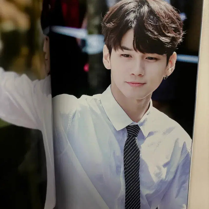 [BUNJANG] Wanna One Ong Seong Wu Photobook / 워너원 옹성우 홈마 포토북