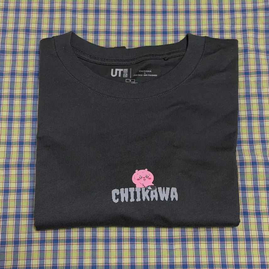 [BUNJANG] Uniqlo x Chiikawa UT T-Shirt M Size / 유니클로 치이카와 UT 반팔티 M사이즈