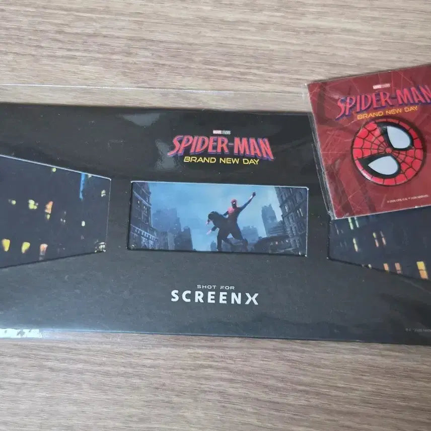 [BUNJANG] Spider-Man: No Way Home Special Edition Can Badge &amp; ScreenX Ticket Set / 스파이더맨 브랜드뉴데이 특전 핀뱃지 &amp; screenx 특전 티켓 미개봉