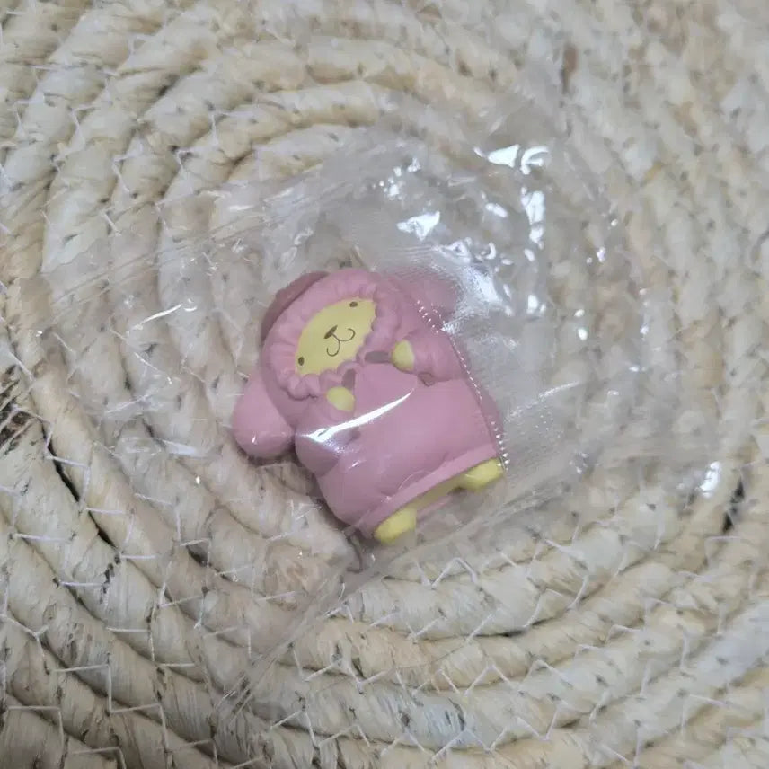 [BUNJANG] Sanrio Pochacco Hood Gacha - Pompompurin / 폼폼푸린 산리오 무규규 후드 가챠