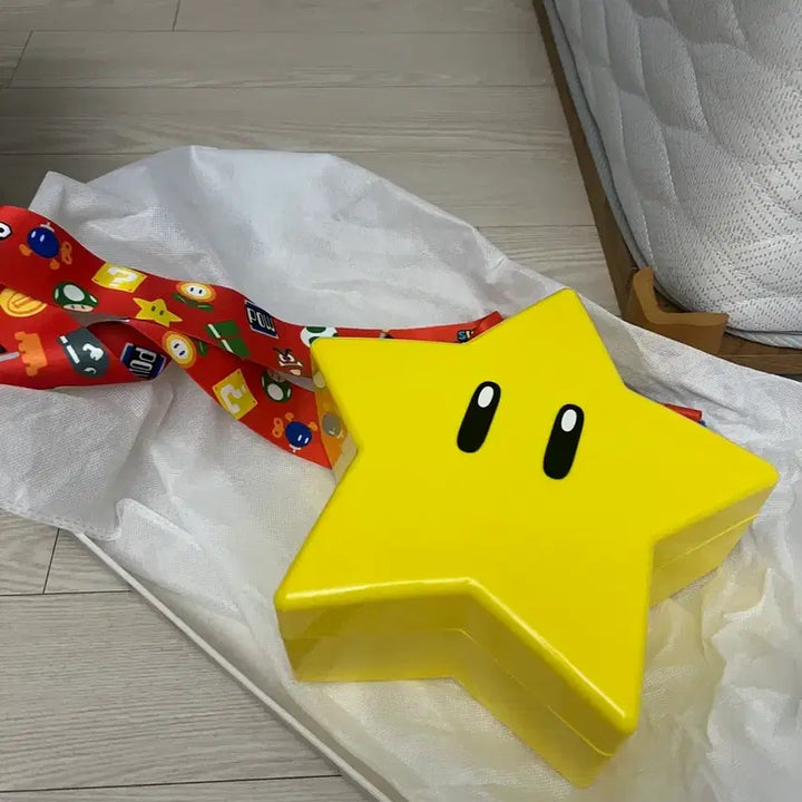 [BUNJANG] Universal Studios Japan Super Mario Star Popcorn Bucket Carrier / 유니버셜스튜디오 슈퍼마리오 스타 별가방 팝콘통 캐리어