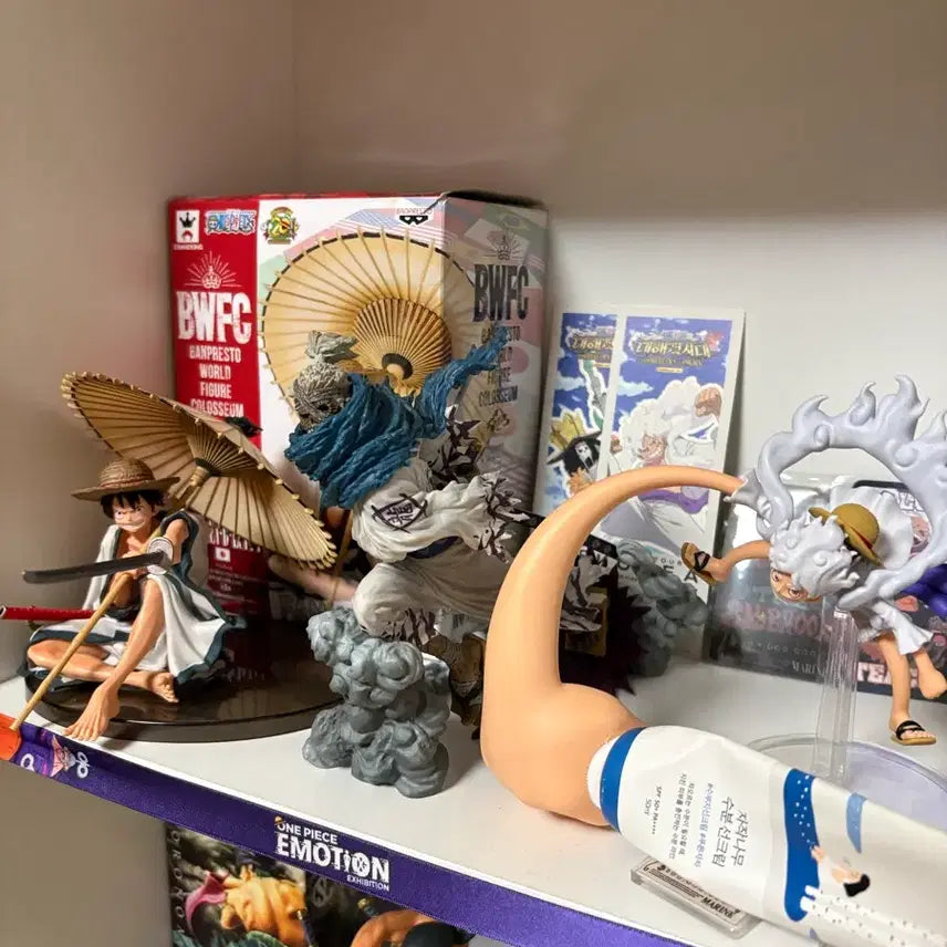 [BUNJANG] Banpresto World Figure Colosseum (BWFC) Luffy Figure with Hat and Umbrella / Bwfc루피 피규어