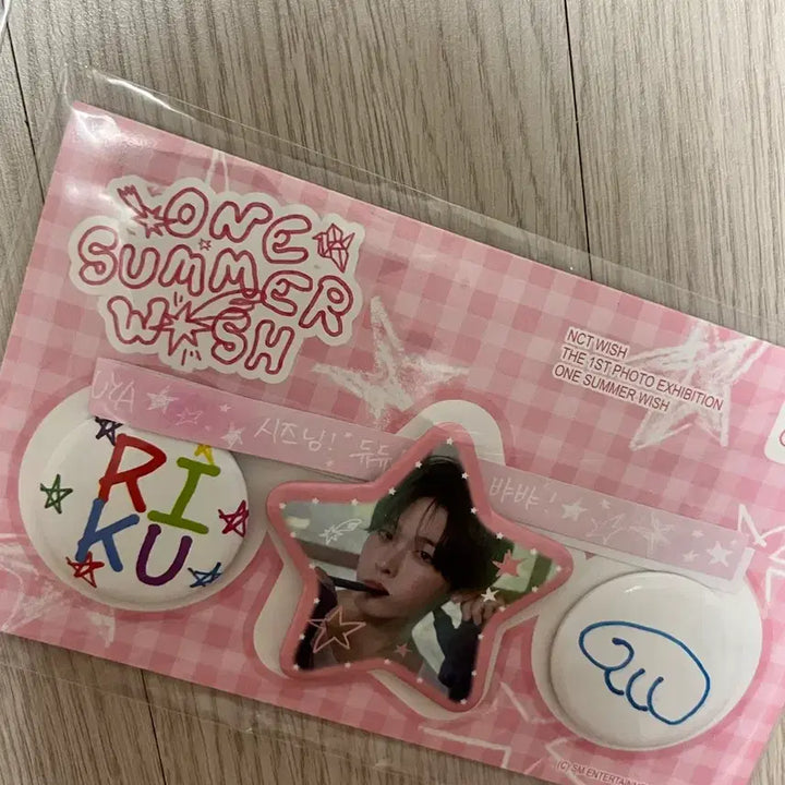 [BUNJANG] Riku ONE SUMMER WEISH Photocard &amp; Badge Set / 리쿠 원썸머위시 인생네컷 , 뱃지