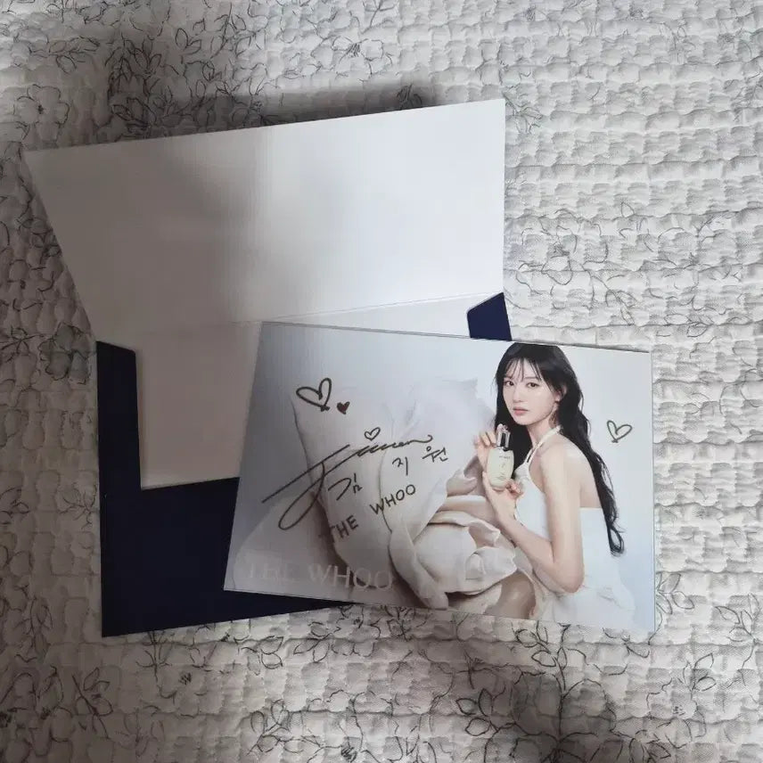 [BUNJANG] Kim Ji-won THE WHOO Photocard Set / 김지원 THE WHOO 굿즈