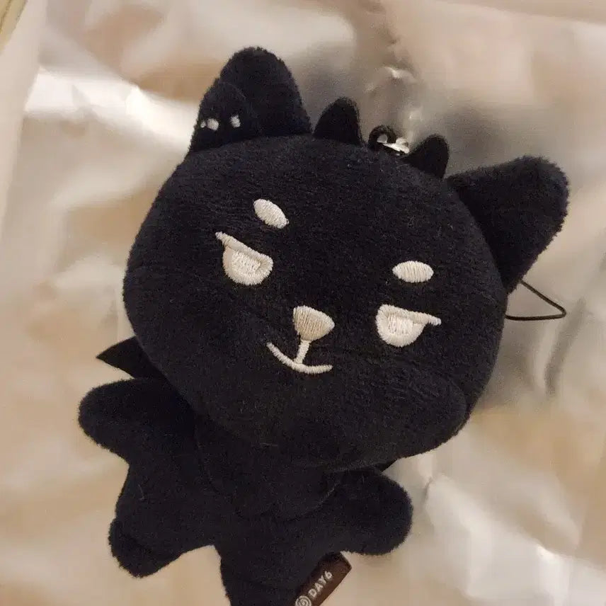 [BUNJANG] DAY6 Young K Youngest Secret Keyring Devil Demel / 데이식스 영케이 영기스트 시크릿 키링 악마데멀 케