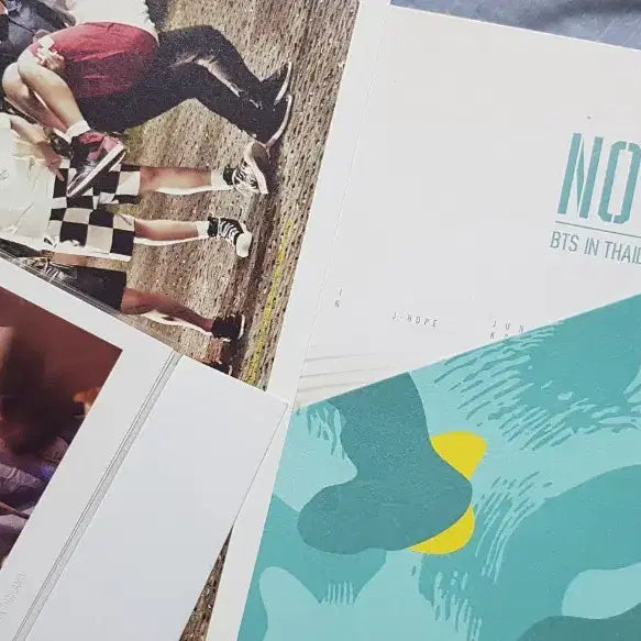 [BUNJANG] BTS Now 1 Photobook Set with First Edition Photocard (V, J-Hope) / BTS 방탄소년단 나우1 초판포카 포함 세트