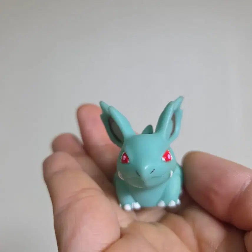 [BUNJANG] Pokemon Nidrina Finger Puppet Vintage Toy Goods / 피규어 인형 토이 굿즈 고전 만화 소품 빈티지 소품 포켓몬스터 손가락 니드리나