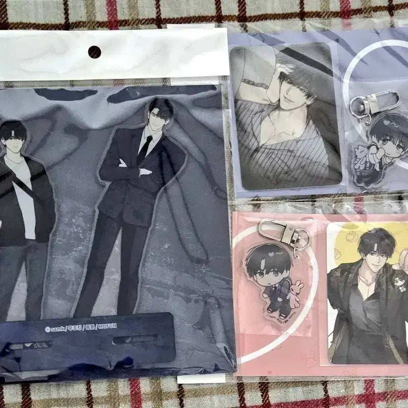 [BUNJANG] Payback Acrylic Stand Set Yoon Jae-i, Lee Yu-han / 페이백 아크릴 스탠드 SD 양면 아크릴 키링 세트 윤제이 이유한